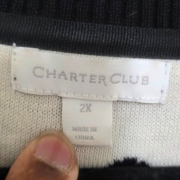 Charter Club Plus Size Black & White Heart Pattern Sweater Red Accent Heart Size - Picture 8 of 9